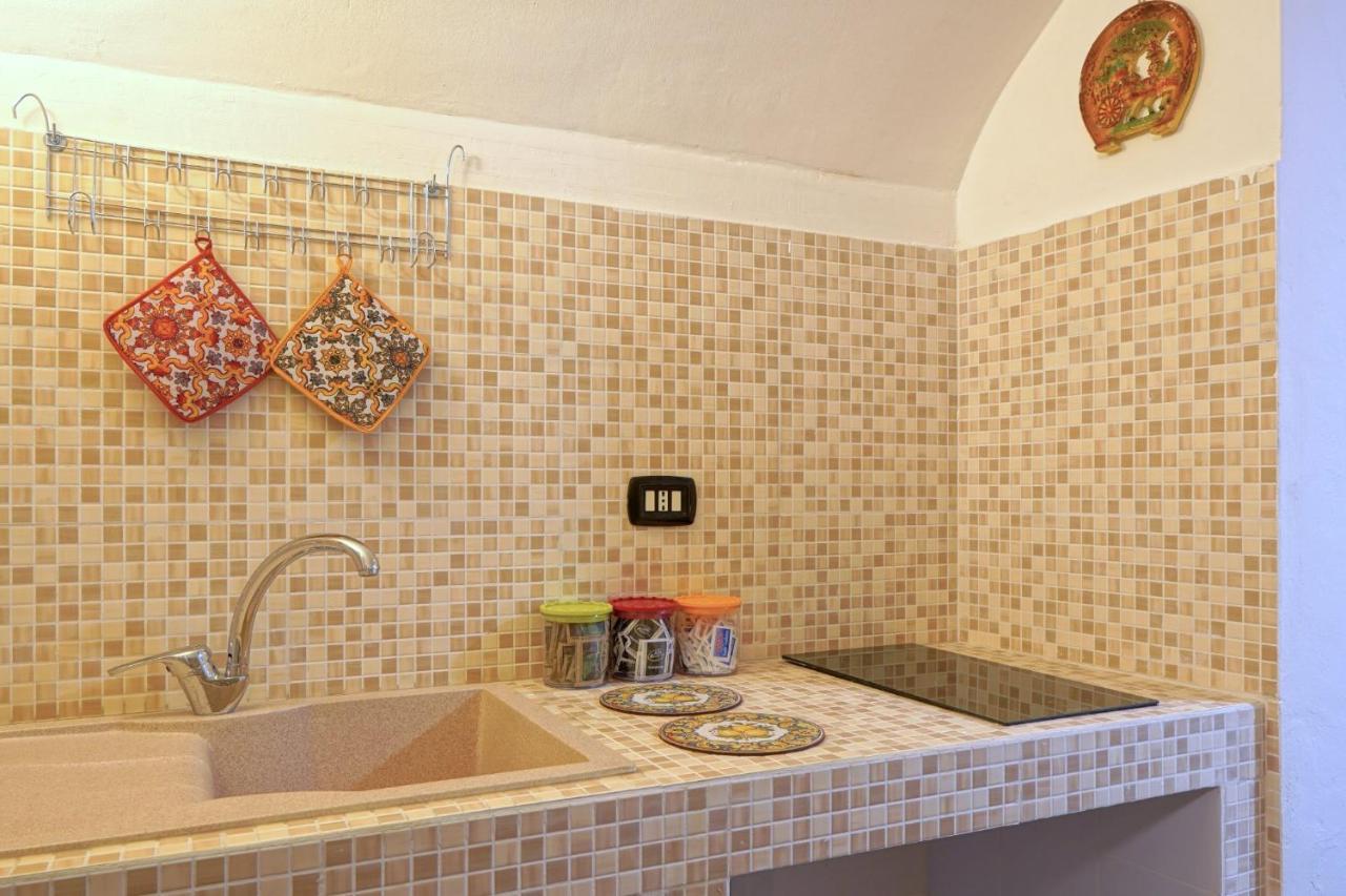La Grotta Di Filomena Apartment คาตาเนีย ภายนอก รูปภาพ